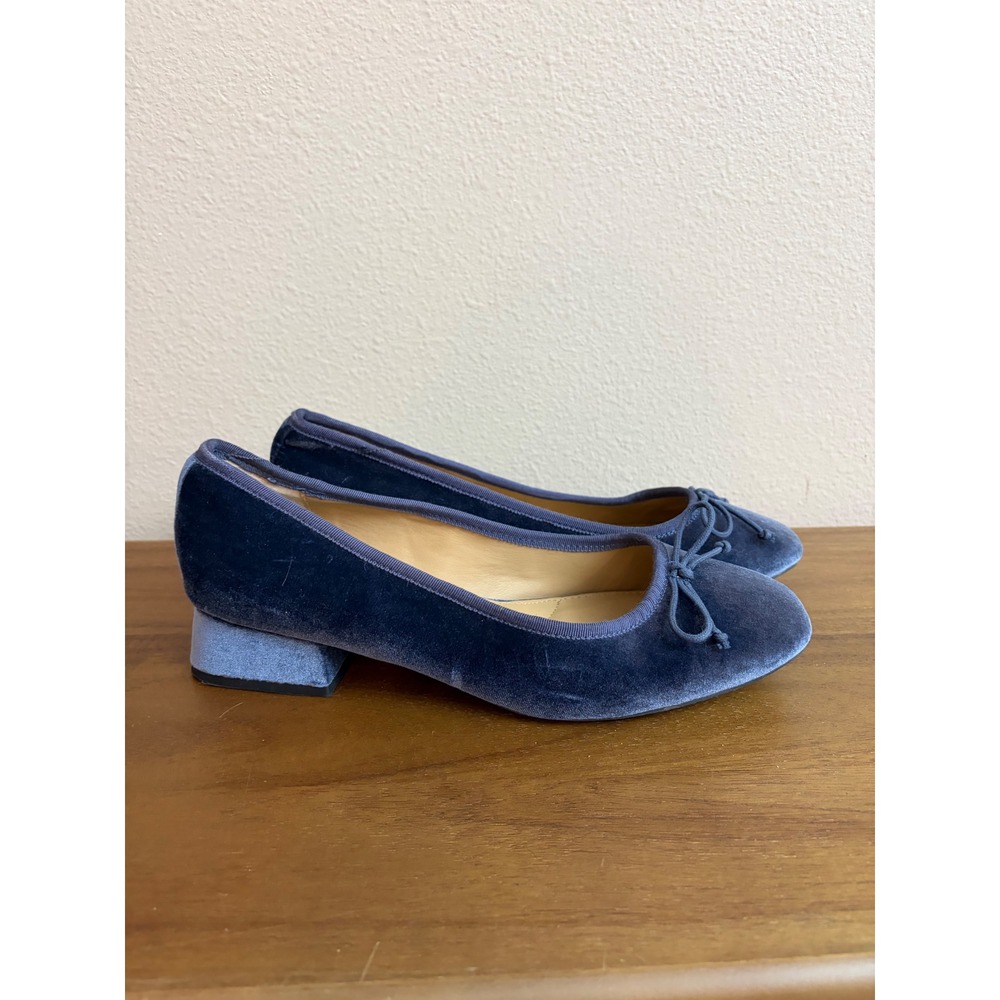 Kelly & Katie Blue Velvet Ballet Pumps 9M Square Toe Block Heel Bow Detail - Picture 2 of 7